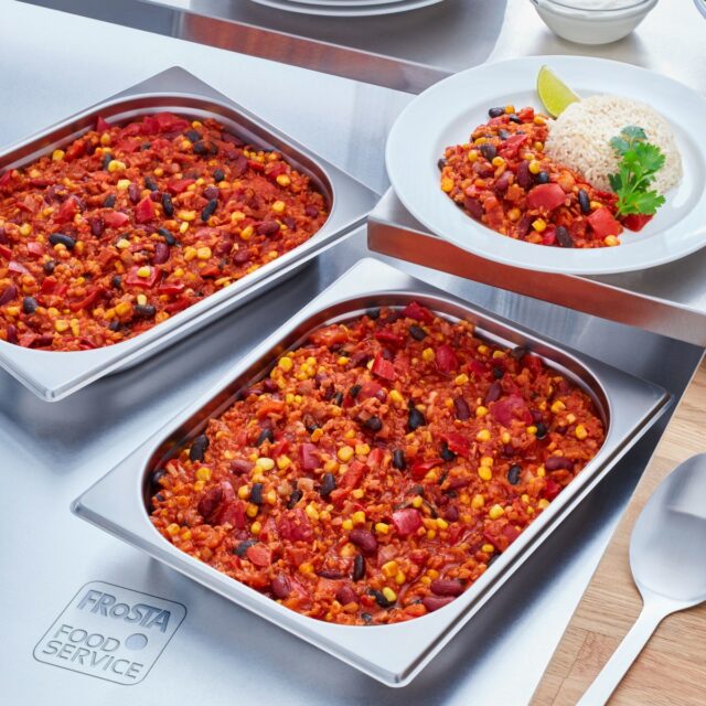 FRoSTA Foodservice Plant Based Chili con Carne zubereitet