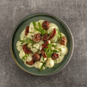 Bürger Gnocchi in Käse-Sahnesauce